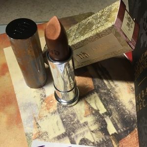Urban Decay Game Thrones Cersei Lannister Lipstick